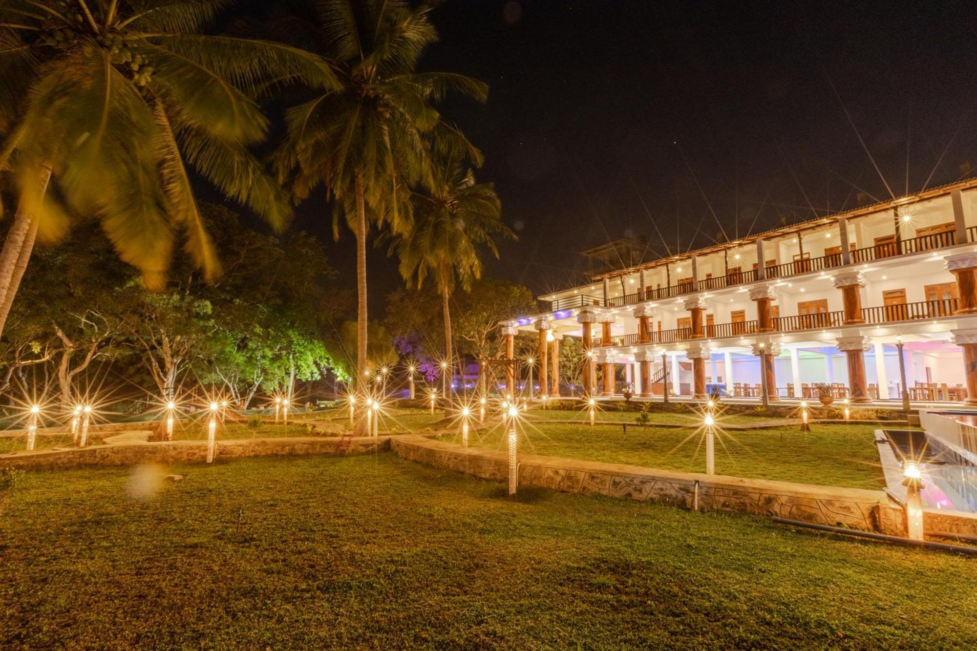 Elysia Sigiriya Hotel Dambulla Bagian luar foto