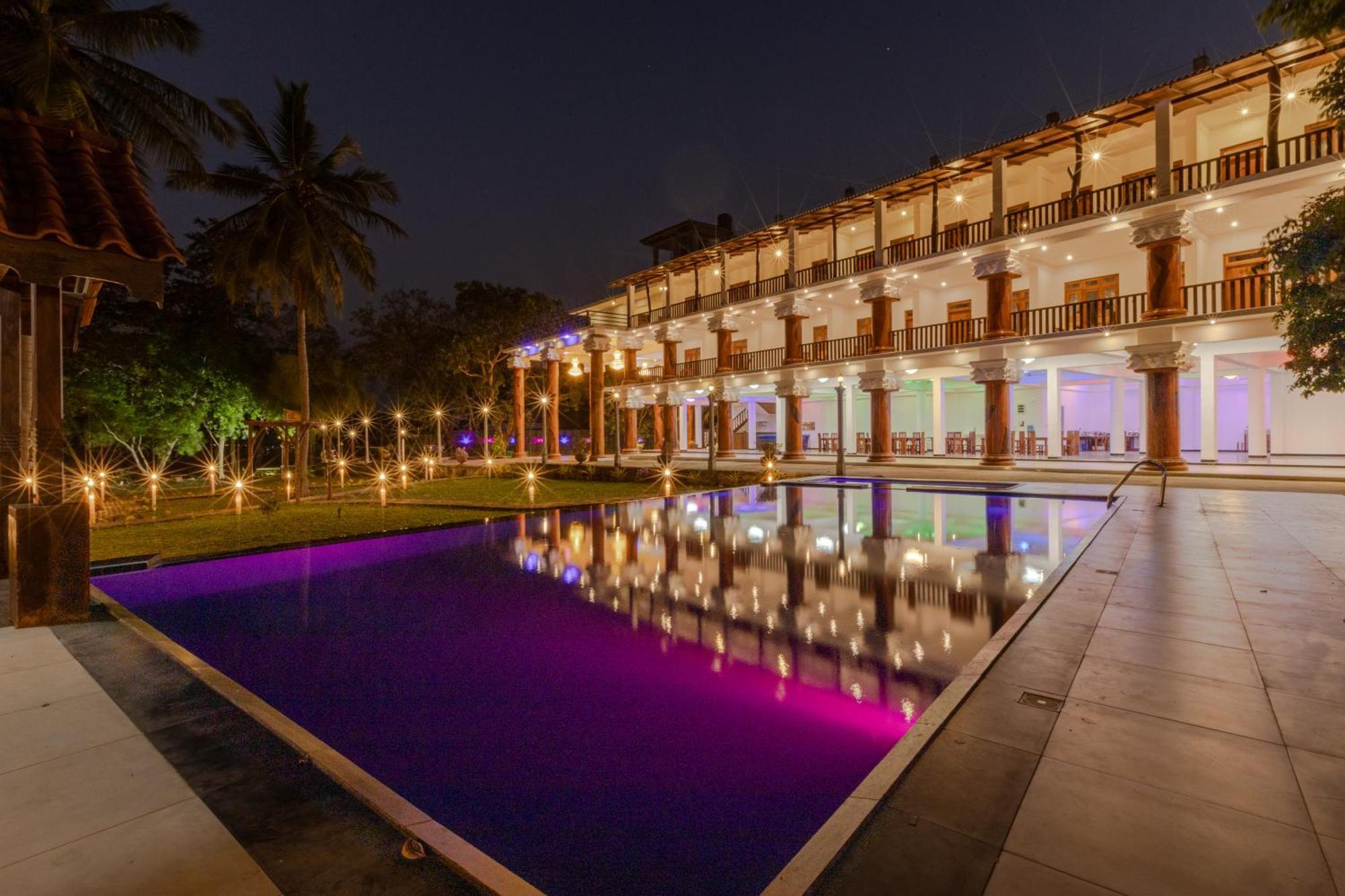 Elysia Sigiriya Hotel Dambulla Bagian luar foto